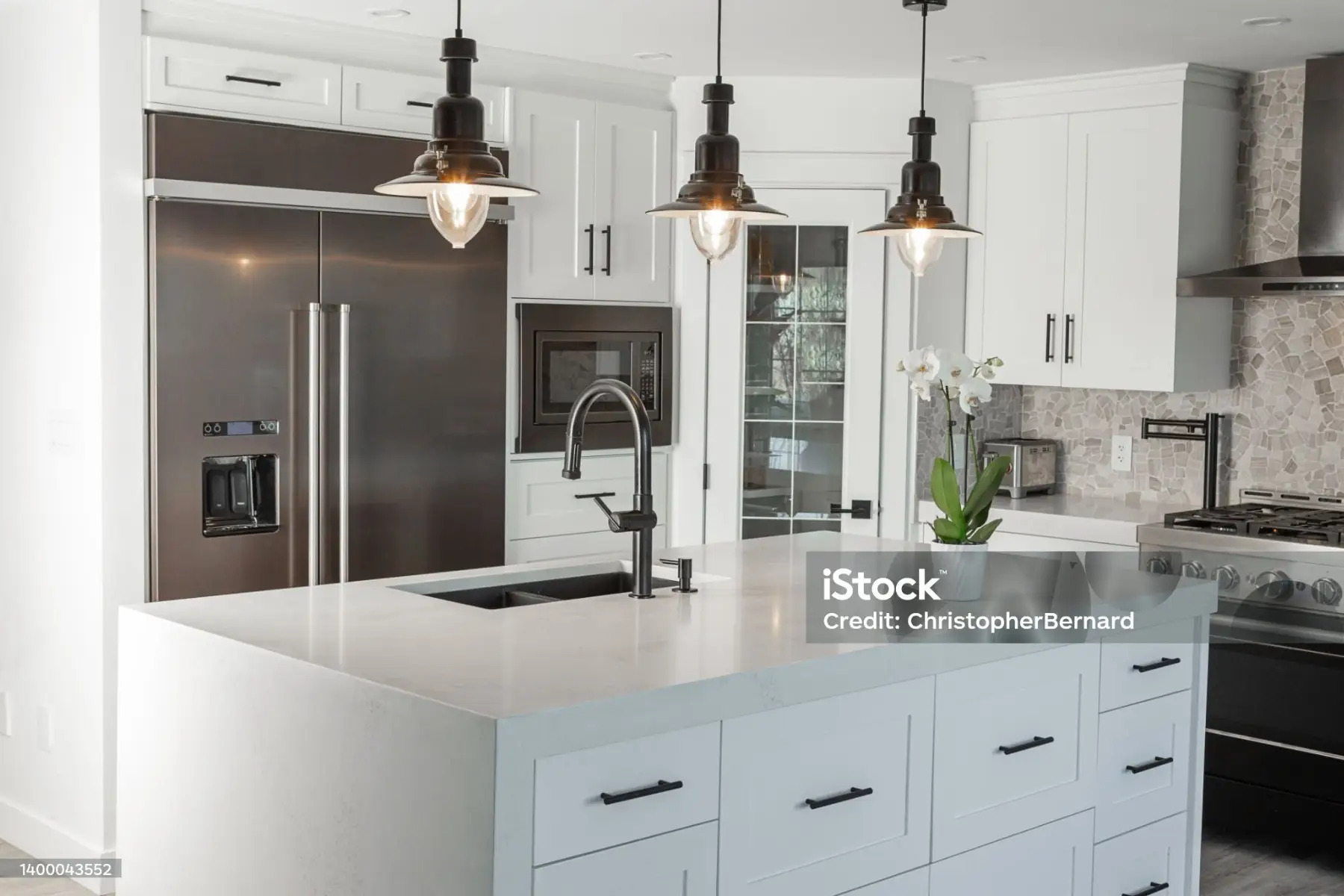 Mixed Metals and Hardware